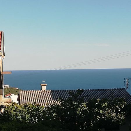 Apartman Holiday בודווה מראה חיצוני תמונה